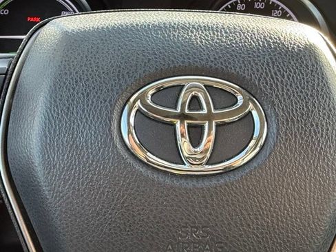 Used 2021 Toyota Camry SE FWD image 28