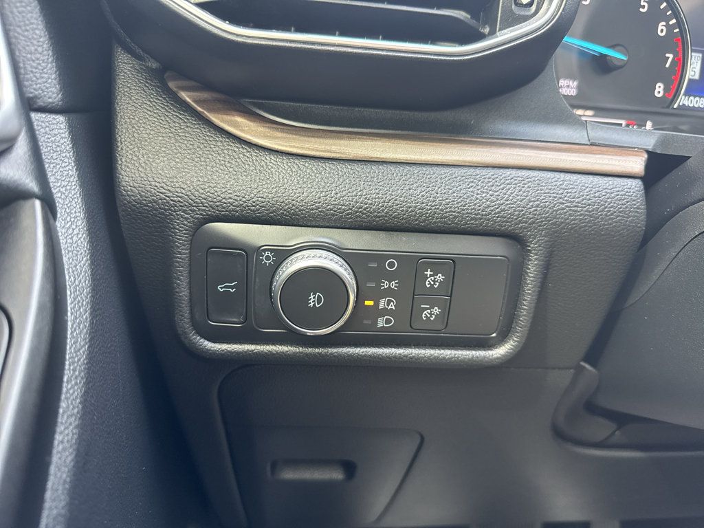 Used 2020 Ford Explorer Limited AWD/4WD image 19