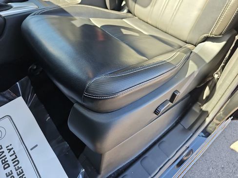 Used 2024 Nissan Frontier SL w/ Technology Package image 31