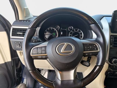 Used 2022 Lexus GX 460 Premium w/ Accessory Package AWD/4WD image 26
