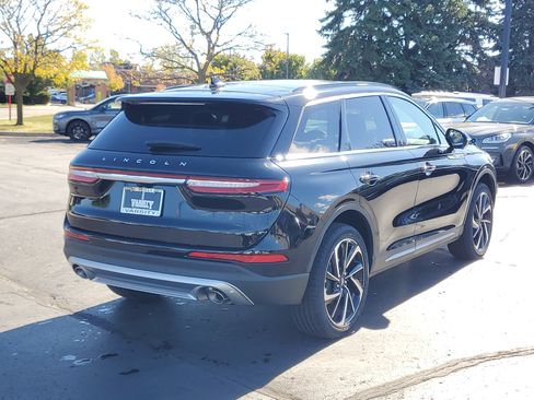 New 2026 Lincoln Corsair Reserve image 4