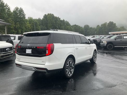 New 2026 Ford Expedition Max Platinum w/ Platinum Ultimate Package AWD/4WD image 5