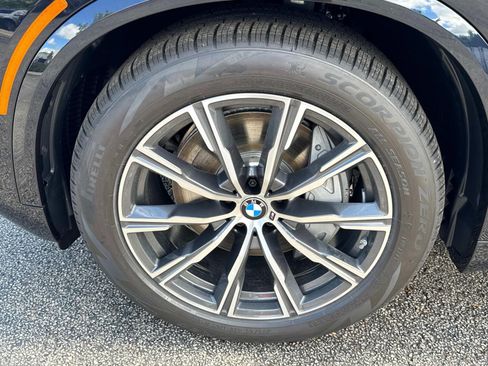 New 2026 BMW X5 xDrive50e w/ M Sport Package AWD/4WD image 9