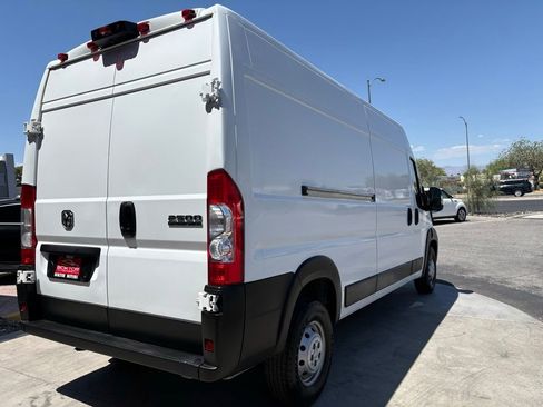 Used 2023 RAM ProMaster 2500 FWD image 3