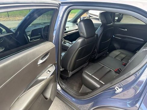 Used 2025 Cadillac XT4 Premium Luxury AWD/4WD image 19