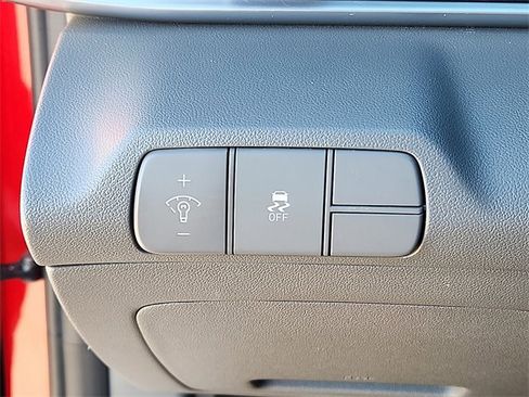 Used 2025 Hyundai Elantra Sport image 20