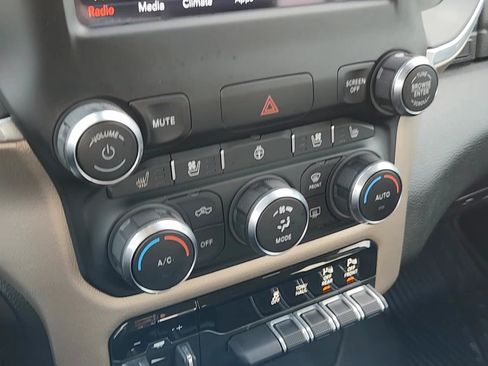 Used 2020 RAM 2500 Laramie image 15