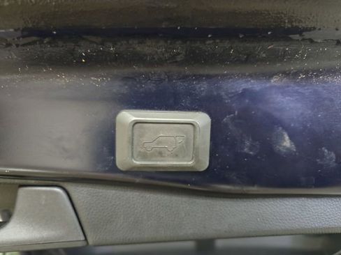 Used 2019 Toyota RAV4 XSE image 13