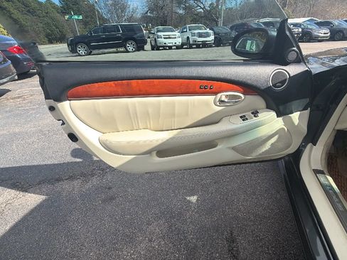 Used 2006 Lexus SC 430 Convertible image 17