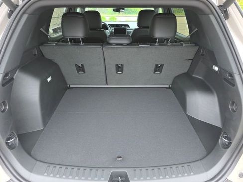 New 2026 GMC Terrain Elevation w/ Elevation Premium Package FWD image 18