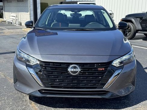 Used 2024 Nissan Sentra SR w/ SR Premium Package image 2