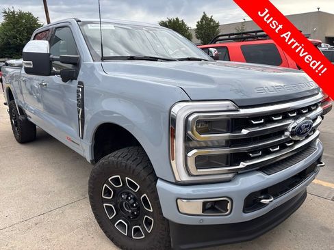 Used 2024 Ford F250 Platinum AWD/4WD image 1
