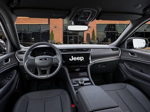 New 2026 Jeep Grand Cherokee Limited AWD/4WD image 14