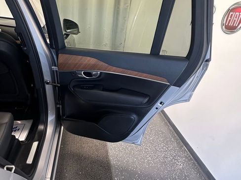 Used 2024 Volvo XC90 B6 Plus w/ Protection Package Premier image 23