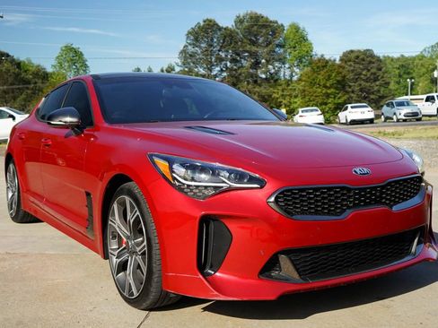 Used 2020 Kia Stinger GT2 image 38