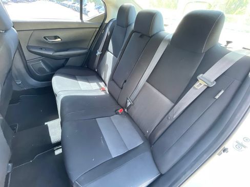 Used 2021 Nissan Sentra SV FWD image 9
