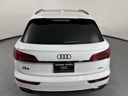 Used 2024 Audi Q5 2.0T Premium w/ Summer of Audi Package AWD/4WD image 7