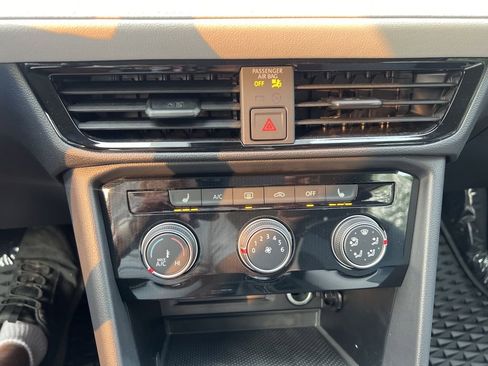 New 2025 Volkswagen Taos S image 21