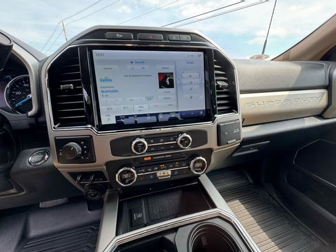Used 2022 Ford F350 Lariat w/ Lariat Ultimate Package AWD/4WD image 17