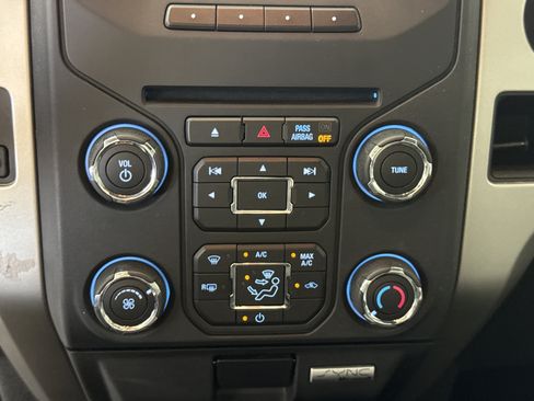 Used 2014 Ford F150 XLT w/ Equipment Group 302A Luxury AWD/4WD image 18