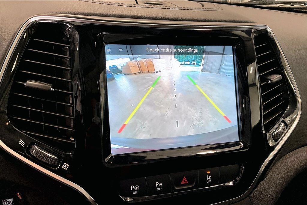 Used 2021 Jeep Cherokee Limited AWD/4WD image 15