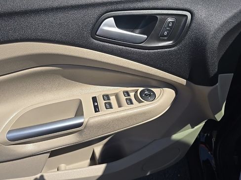 Used 2019 Ford Escape SEL AWD/4WD image 10