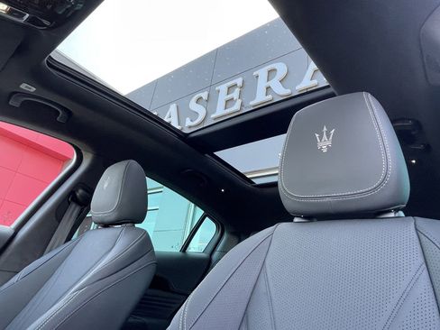 New 2024 Maserati Grecale GT image 19