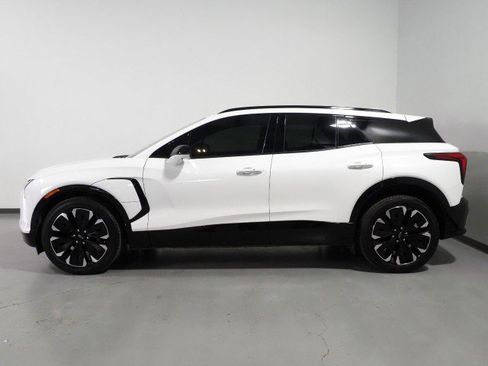 Used 2024 Chevrolet Blazer EV RS image 8