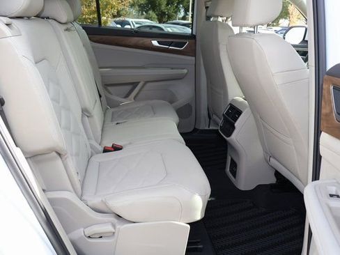 New 2026 Volkswagen Atlas SE image 18