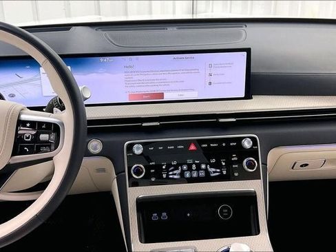 Used 2025 Genesis GV80 3.5T Prestige AWD/4WD image 6