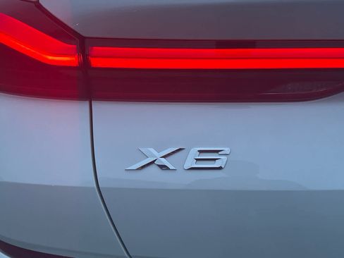 Used 2026 BMW X6 xDrive40i image 10