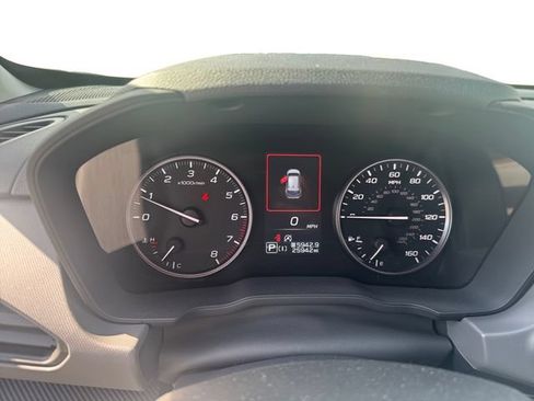Used 2024 Subaru Crosstrek 2.5i Limited w/ Crosstrek Mirror Package AWD/4WD image 13