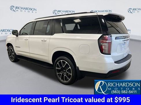 Certified 2023 Chevrolet Suburban RST image 3