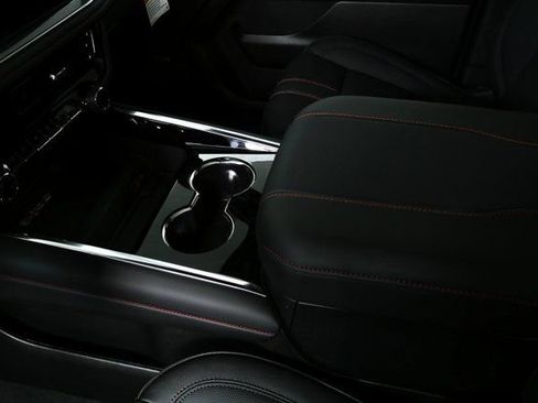 New 2026 Chevrolet Suburban RST image 16