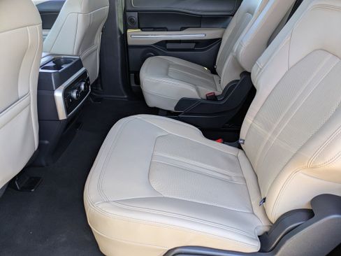 Used 2024 Ford Expedition Max Limited image 17