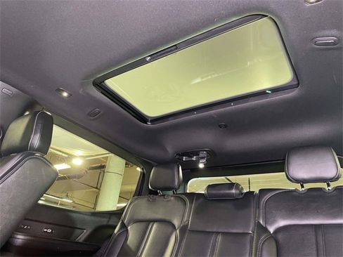 Used 2024 Jeep Wagoneer Series II image 21