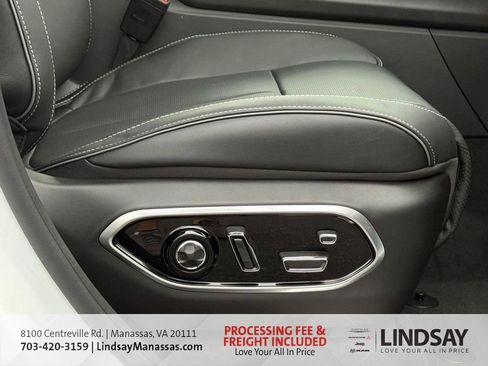 New 2025 Jeep Grand Cherokee Overland w/ Adv Protech Group III AWD/4WD image 10