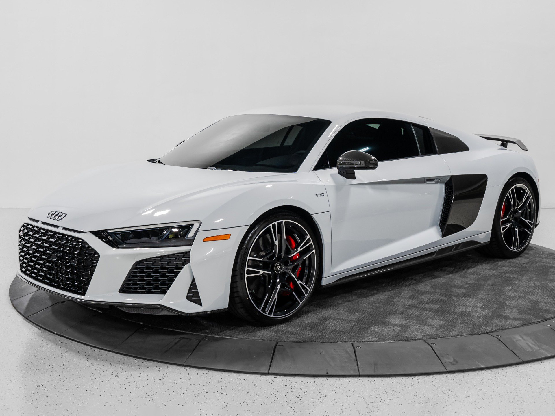 Used 2023 Audi R8 V10 performance AWD/4WD image 2