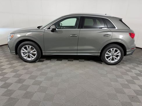Used 2023 Audi Q3 2.0T Premium Plus w/ Premium Plus Package AWD/4WD image 2