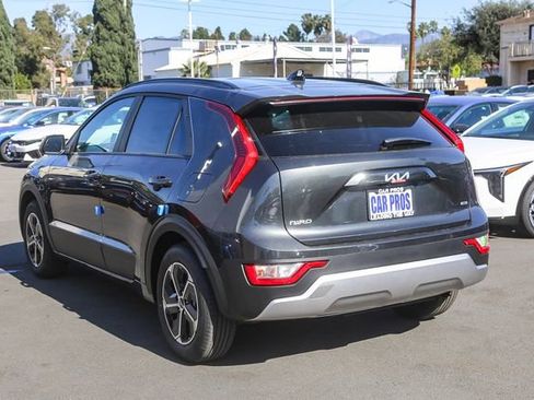 New 2026 Kia Niro LX FWD image 7