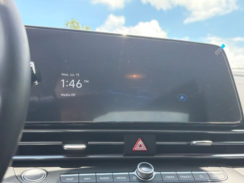Used 2025 Hyundai Elantra Limited w/ Cargo Package FWD image 29
