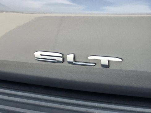 Used 2022 GMC Yukon SLT w/ SLT Premium Package RWD image 6