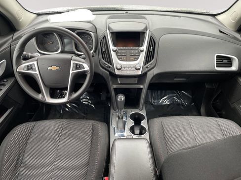 Used 2017 Chevrolet Equinox LT image 11