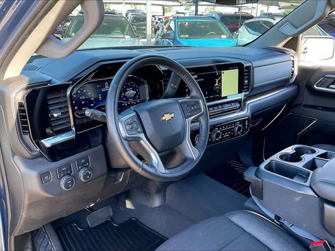 Certified 2024 Chevrolet Silverado 1500 LT AWD/4WD image 17