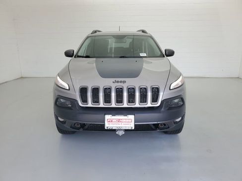 Used 2018 Jeep Cherokee Trailhawk w/ Trailer Tow Group image 3