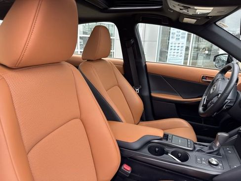 Used 2025 Lexus IS 350 F Sport w/ Navigation Package image 32