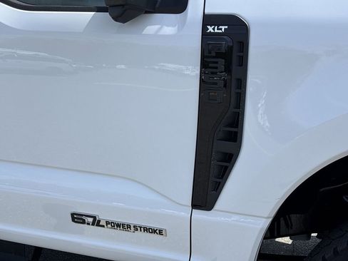New 2026 Ford F350 XLT w/ XLT Premium Package AWD/4WD image 29