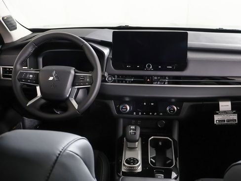 New 2026 Mitsubishi Outlander SE AWD/4WD image 38