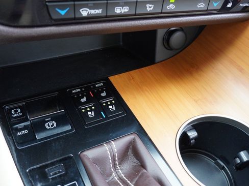 Used 2019 Lexus RX 350 FWD w/ Premium Package image 20