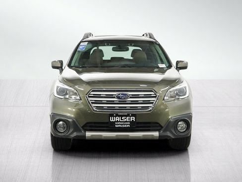 Used 2016 Subaru Outback 2.5i Limited AWD/4WD image 8